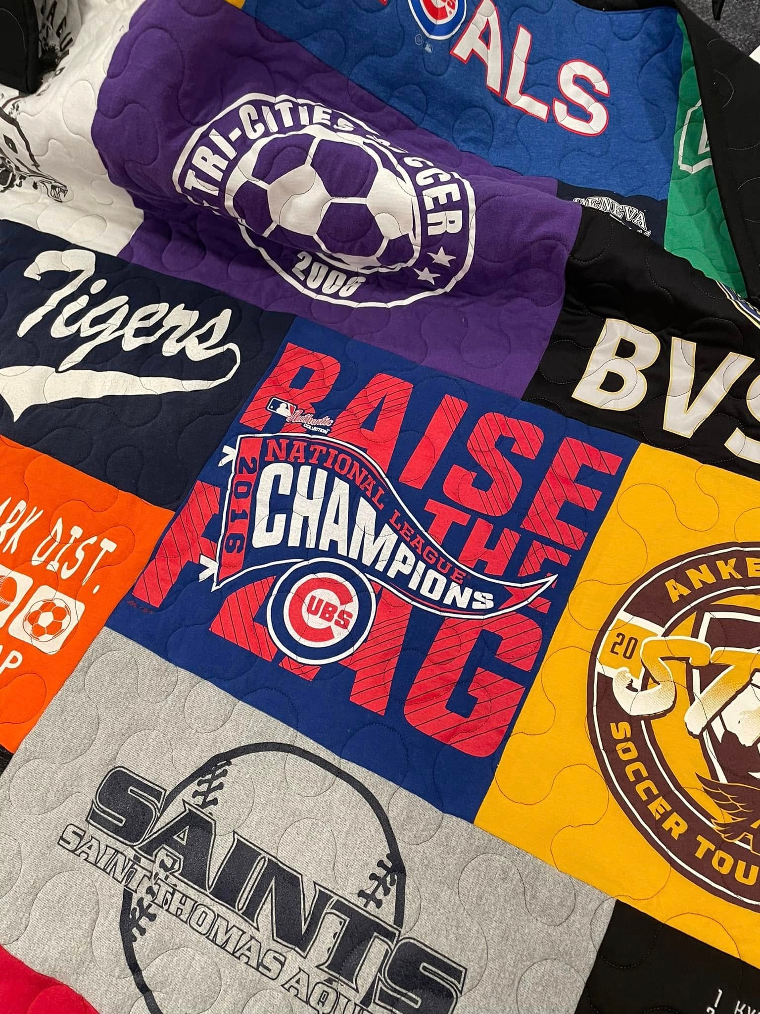 Sports teams t-shirt quilt with Cubs and soccer